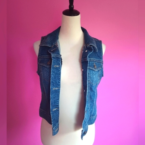 LOFT Ladies Collared Denim Vest Jacket (Size Small) - Picture 7 of 7